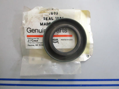 *NEW OEM* 0820 Case IH Seal 17603