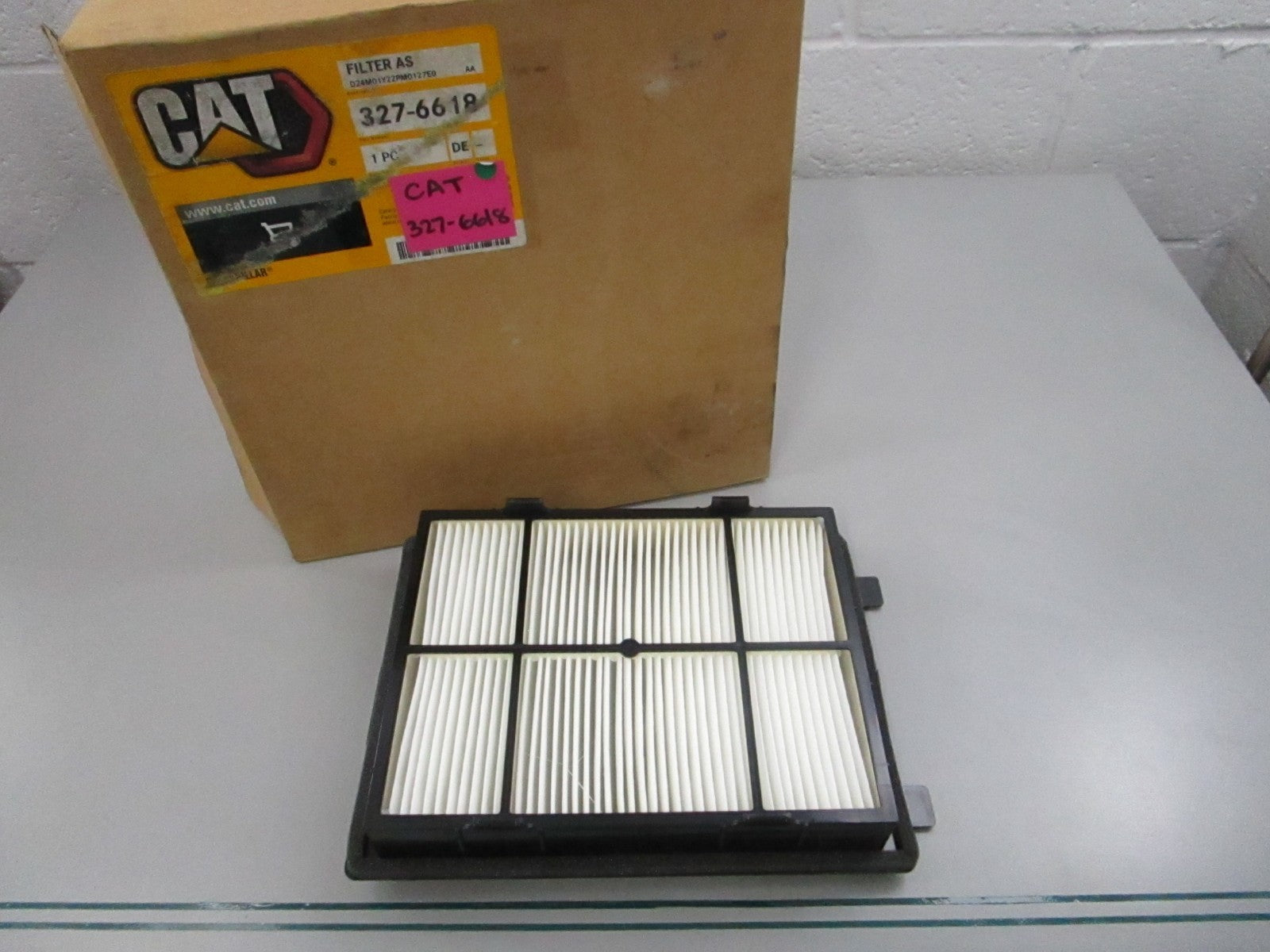 CAT NEW OEM Cabin Air Filter 327-6618 Std Eff 312D 320D 323D 329D 349E NOS 0810