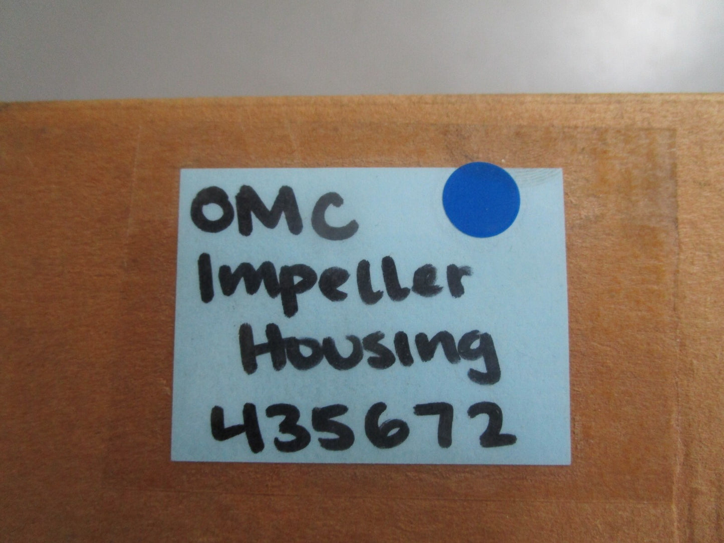 *NEW OEM* 0810 OMC Johnson Evinrude Impeller Housing 435672 0435672