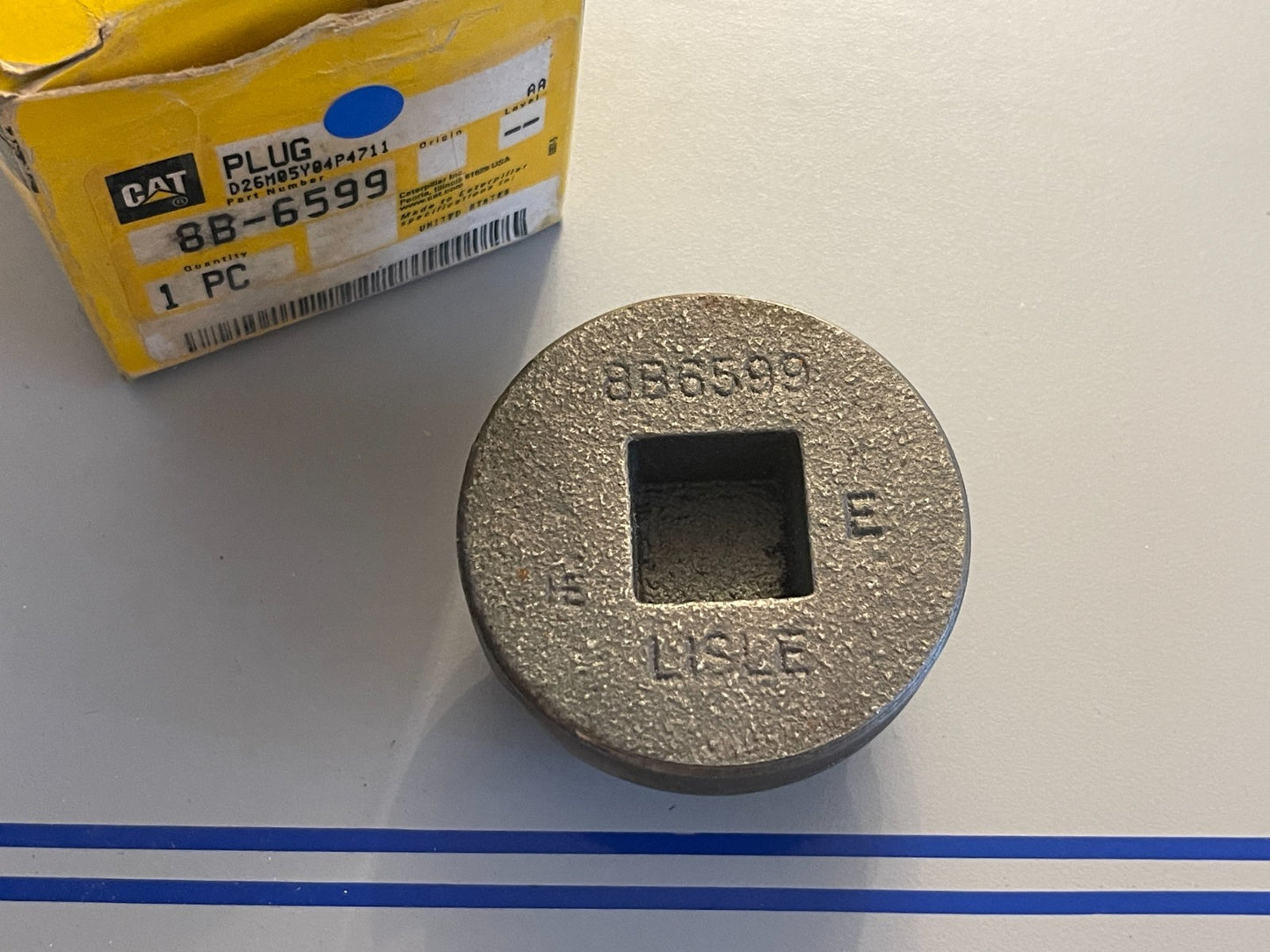 NEW OEM 8B-6599 CAT Caterpillar Magnetic Drain Plug 0720