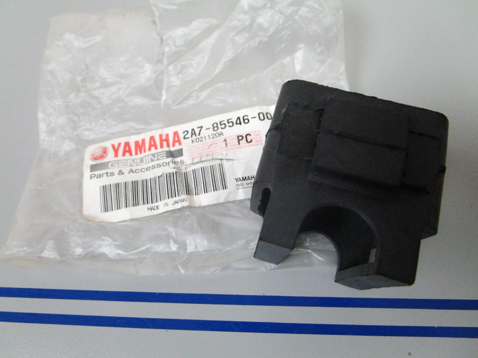 NEW OEM 2A7-85546-00-00 Yamaha Band 0720