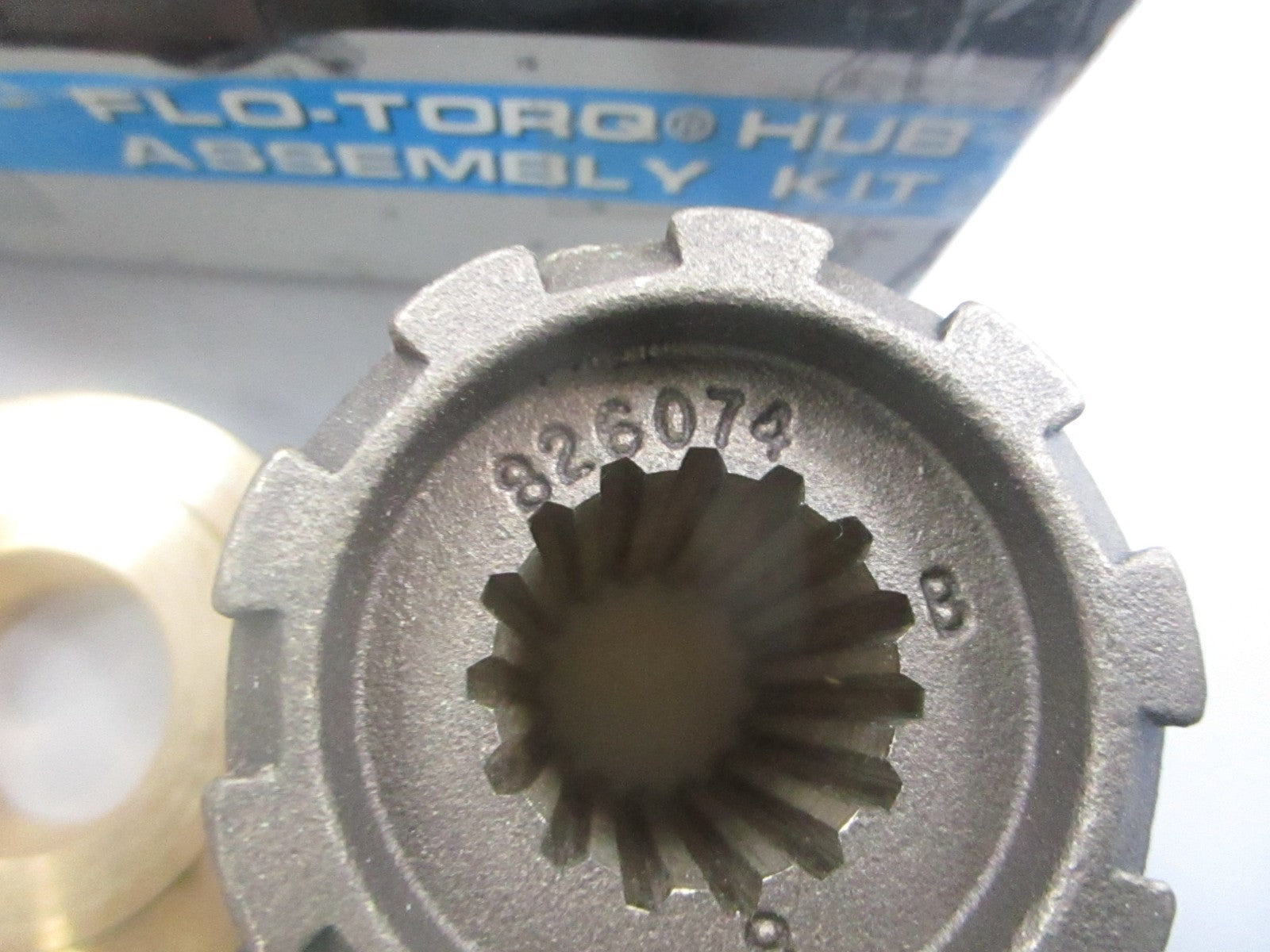 *NEW OEM* 0810 Mercury Quicksilver Flo-Torq II Hub Kit 835284Q1