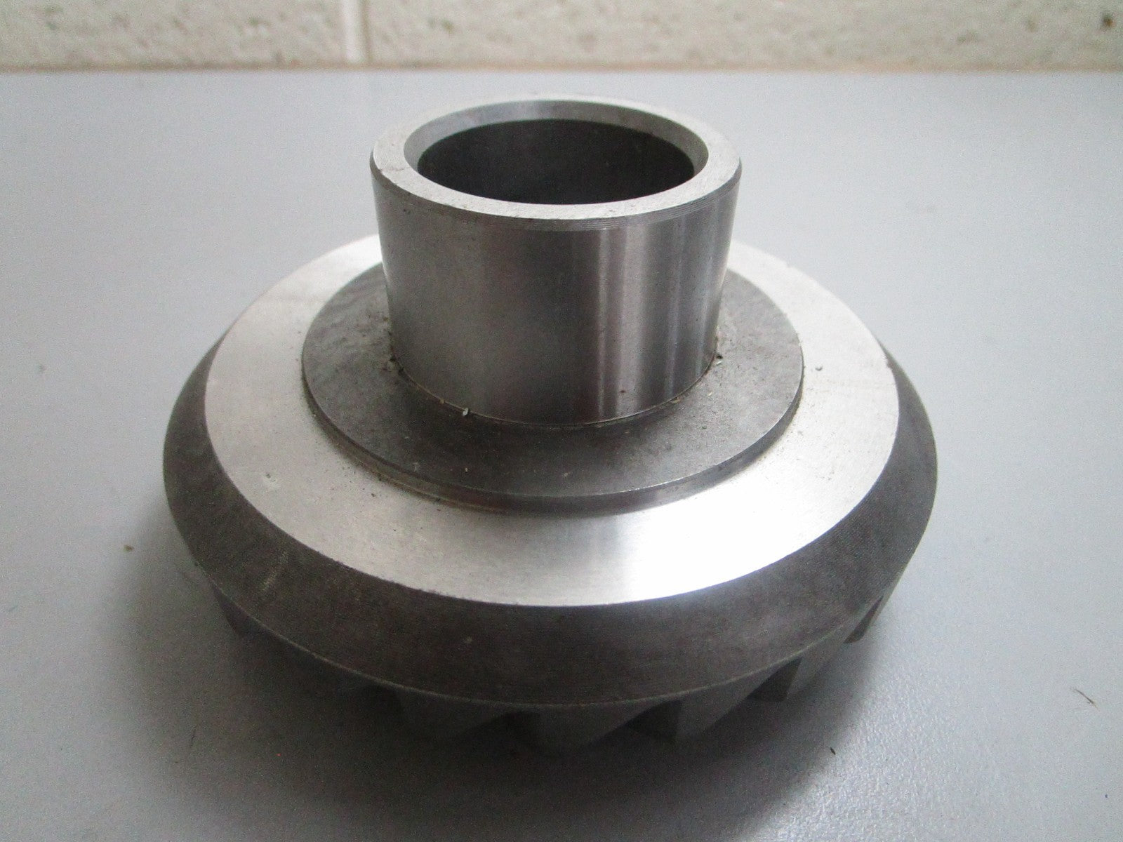 *NEW OEM* 0820 OMC Johnson Evinrude 24T Gear 347375 0347375