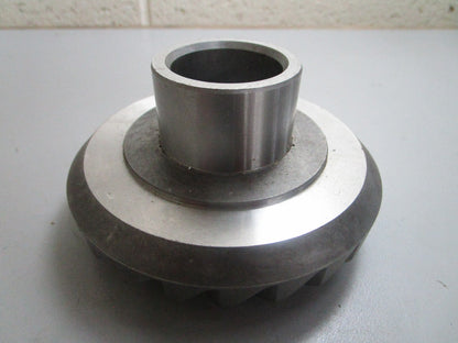 *NEW OEM* 0820 OMC Johnson Evinrude 24T Gear 347375 0347375