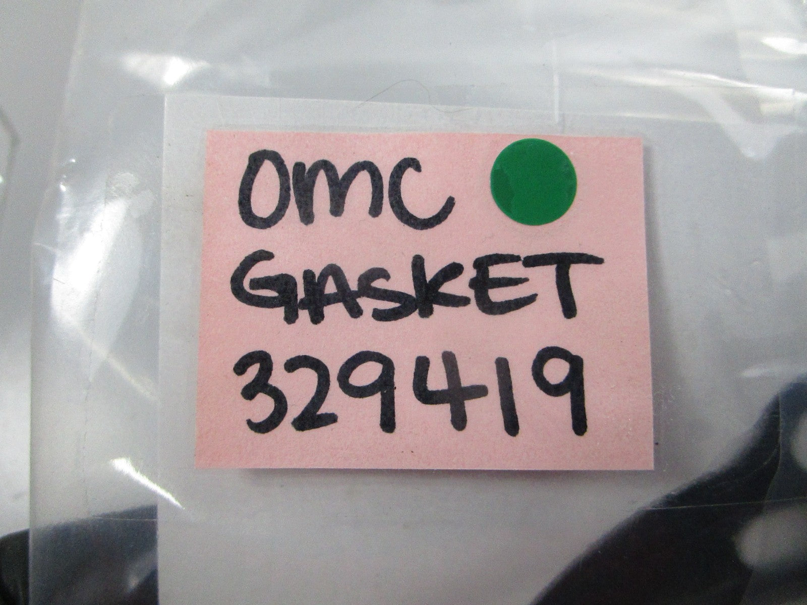NEW OEM 329419 0329419 OMC Johnson Evinrude Gasket 0810