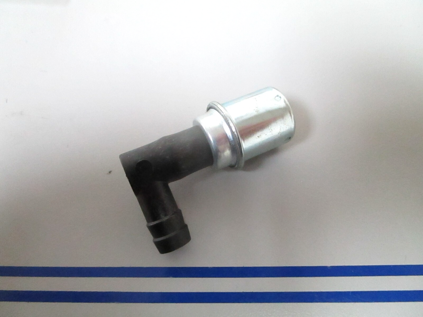 *NEW OEM* 0810 Mercury Quicksilver PCV Valve 21-806603