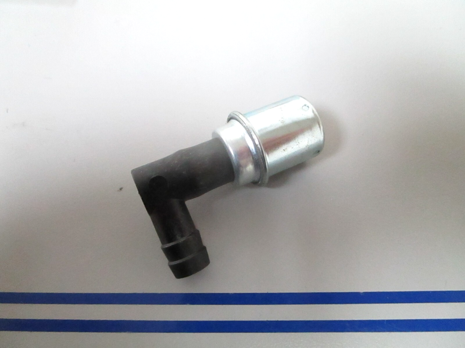 *NEW OEM* 0810 Mercury Quicksilver PCV Valve 21-806603