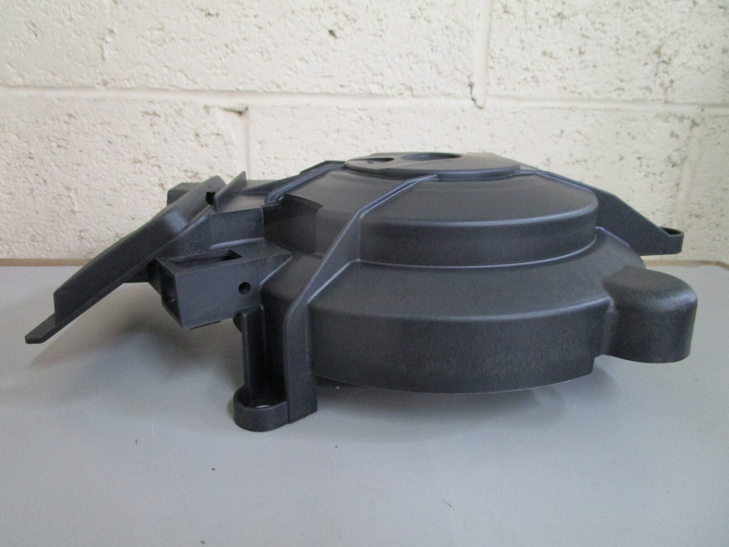 *NEW OEM* 0820 OMC Johnson Evinrude Starter Housing 338203 0338203