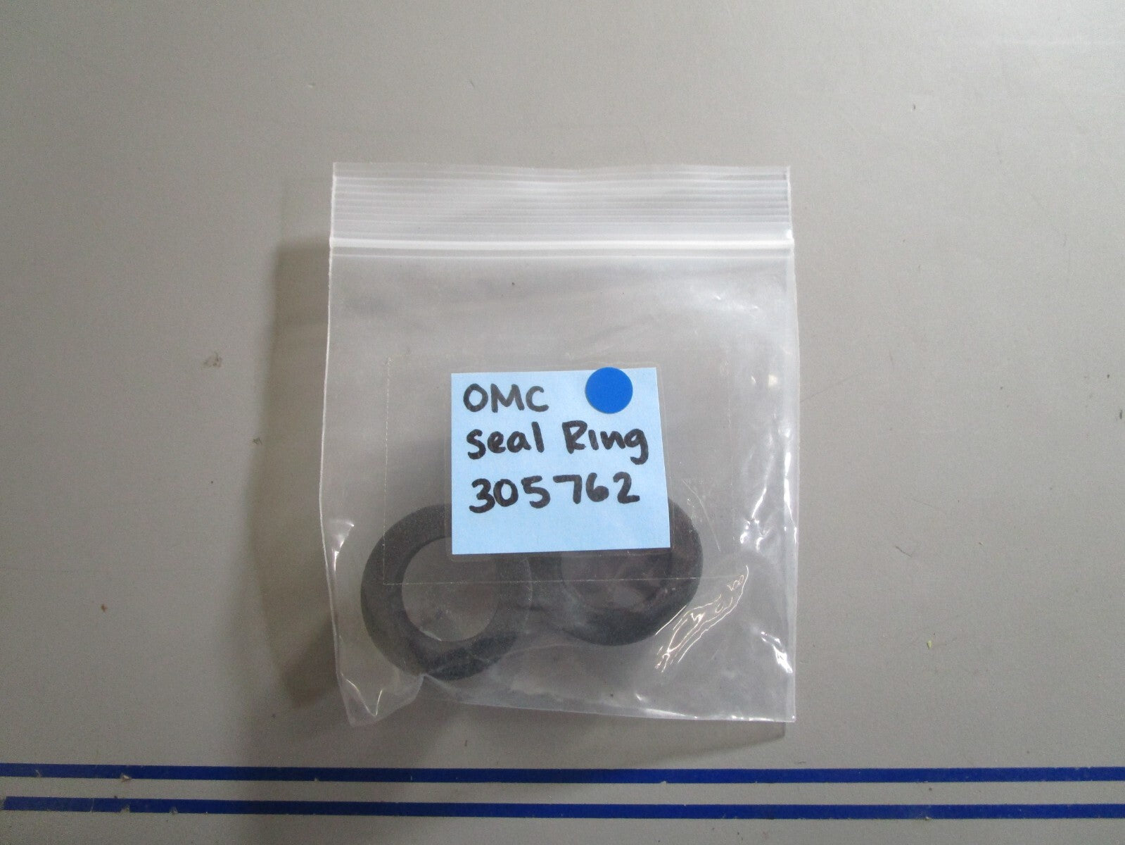 *NEW OEM* 0810 OMC Johnson Evinrude Seal Ring 305762 0305762