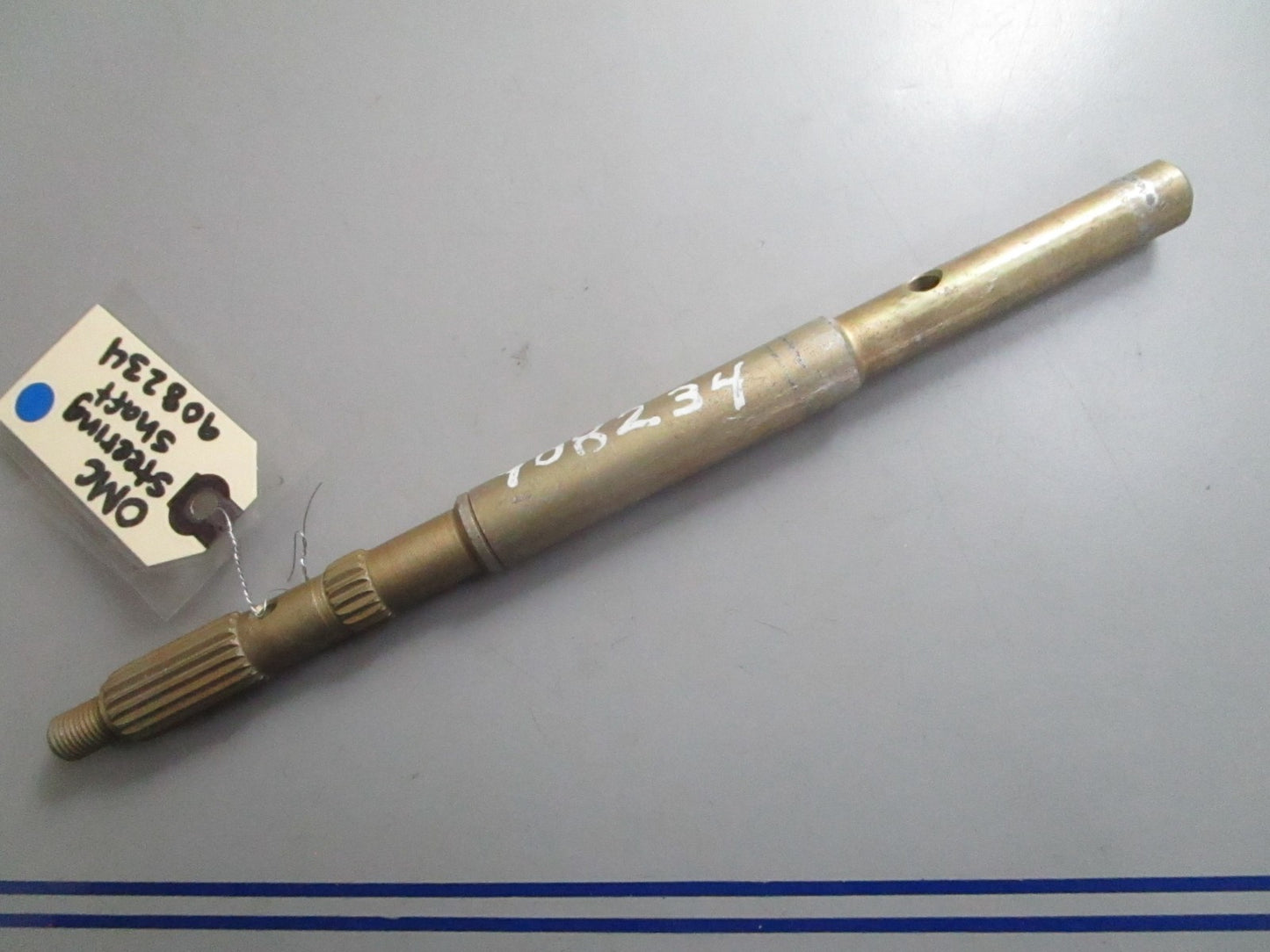 *NEW OEM* 0820 OMC Johnson Evinrude Steering Shaft 908234 0908234