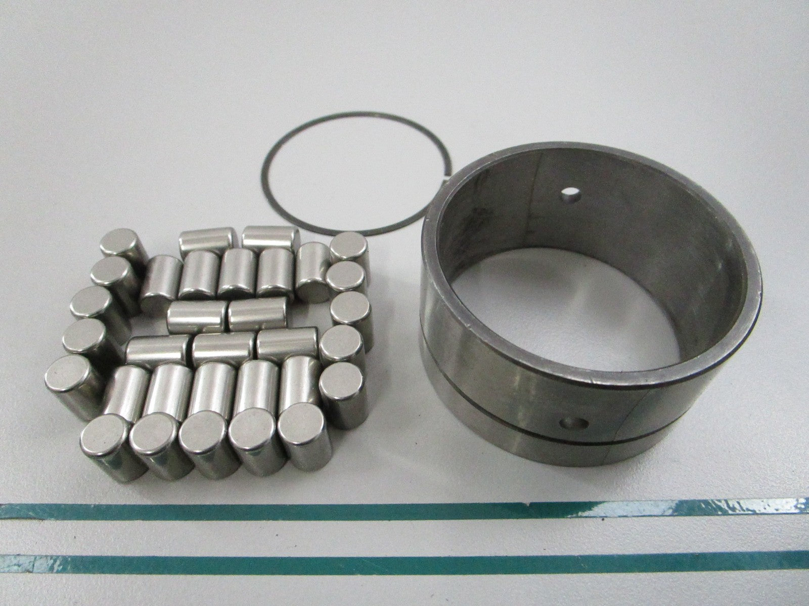 NEW OEM 42843A 1 Mercury Quicksilver Bearing Kit 0810