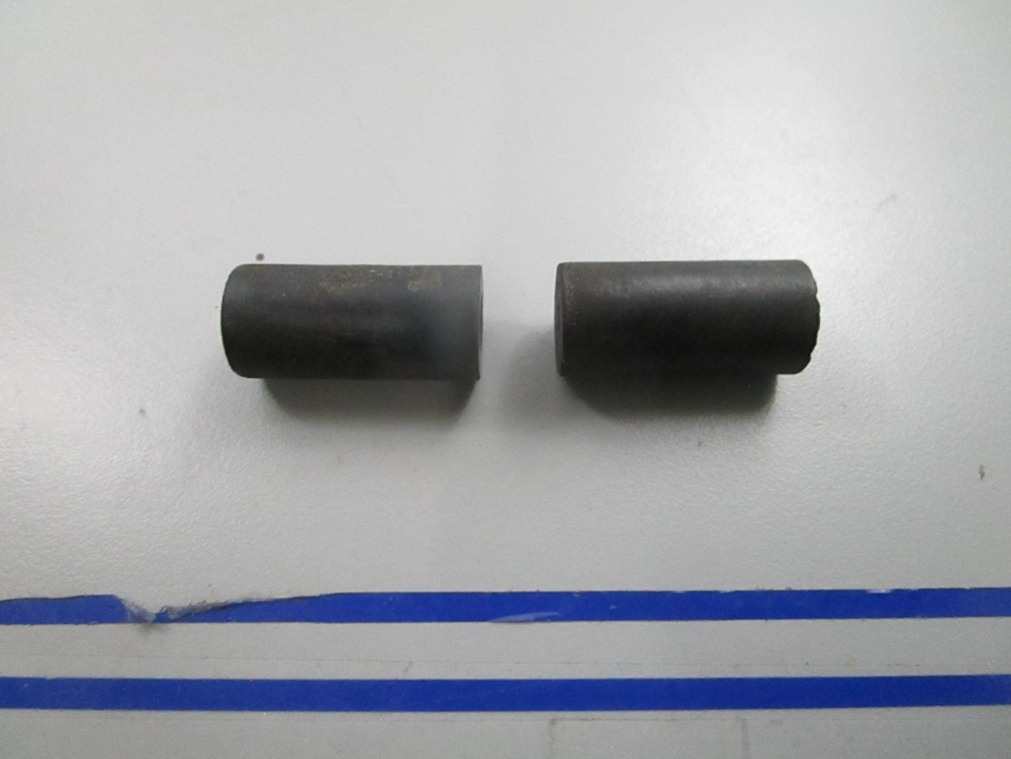 *NEW OEM* (LOT OF 2) 0810 OMC Johnson Evinrude Cap 309174 0309174