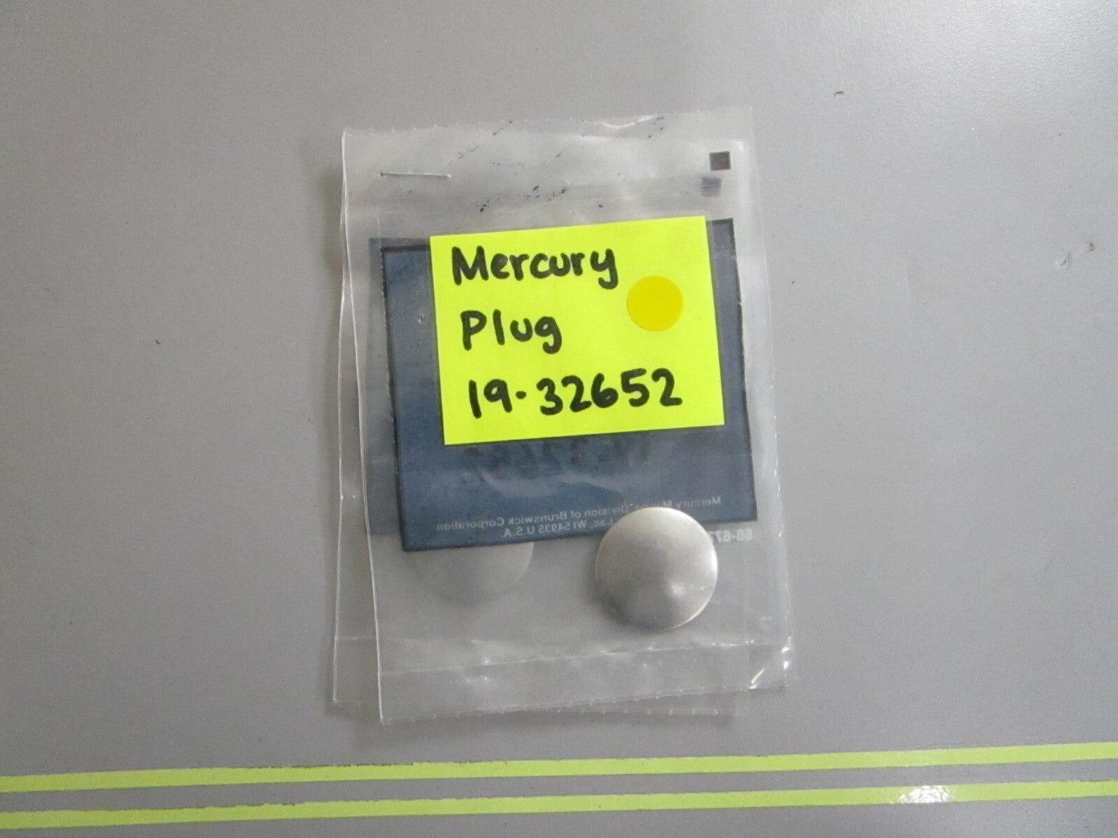 *NEW OEM* (LOT OF 2) 0810 Mercury Quicksilver Plug 19-32652
