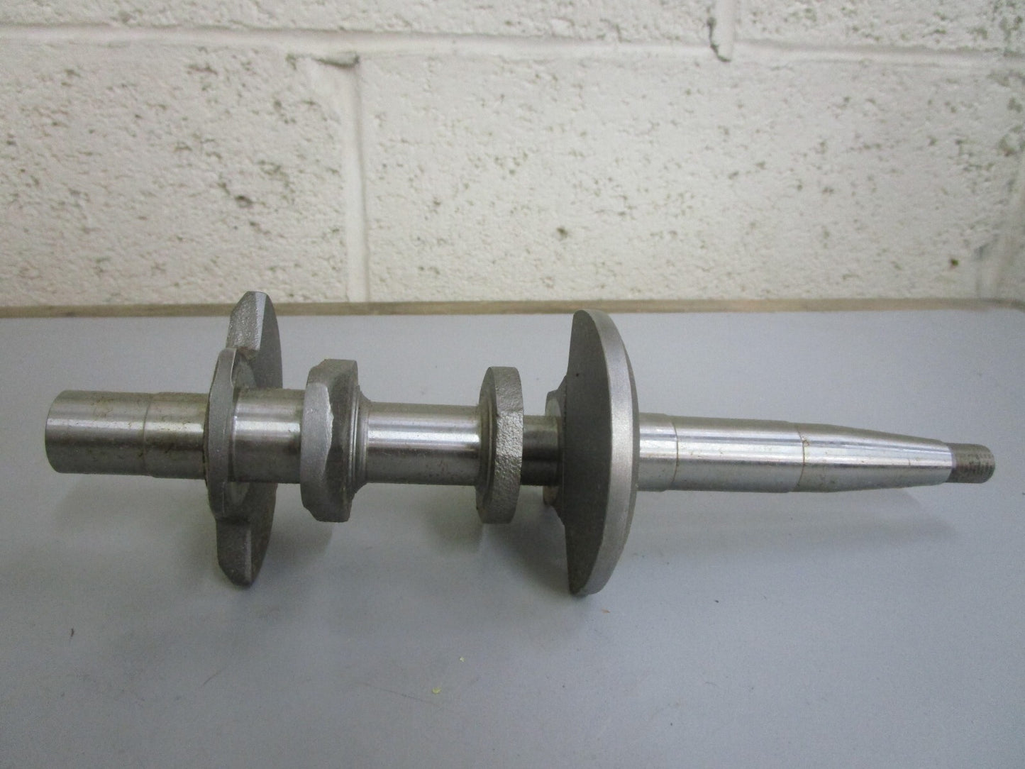 *NEW OEM* 0820 Mercury Quicksilver Crankshaft 421-2224