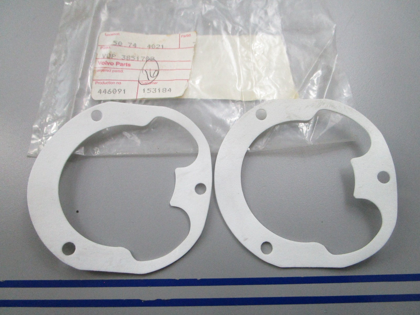 NEW OEM (LOT OF 2) Volvo Penta 3851702 Gasket 0810