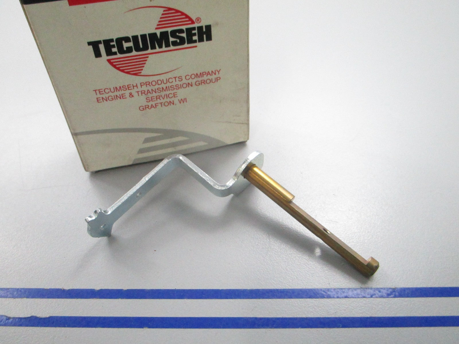 NEW OEM 632740 Tecumseh Shaft & Lever 0810