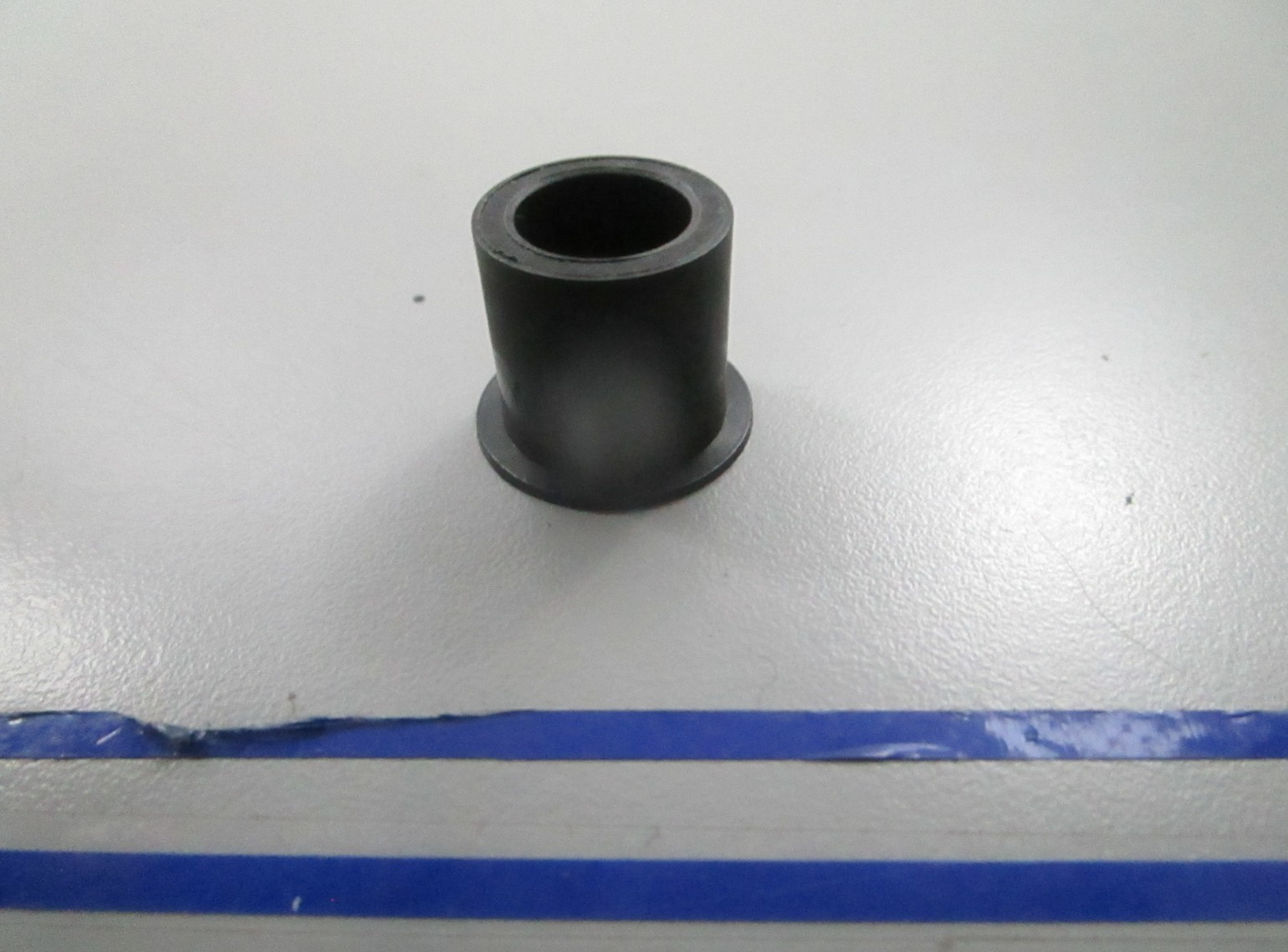 *NEW OEM* 0810 OMC Johnson Evinrude Bushing 335521 0335521