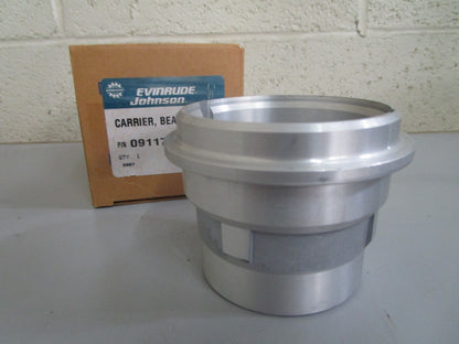 *NEW OEM* 0820 OMC Johnson Evinrude Bearing Carrier 911750 0911750