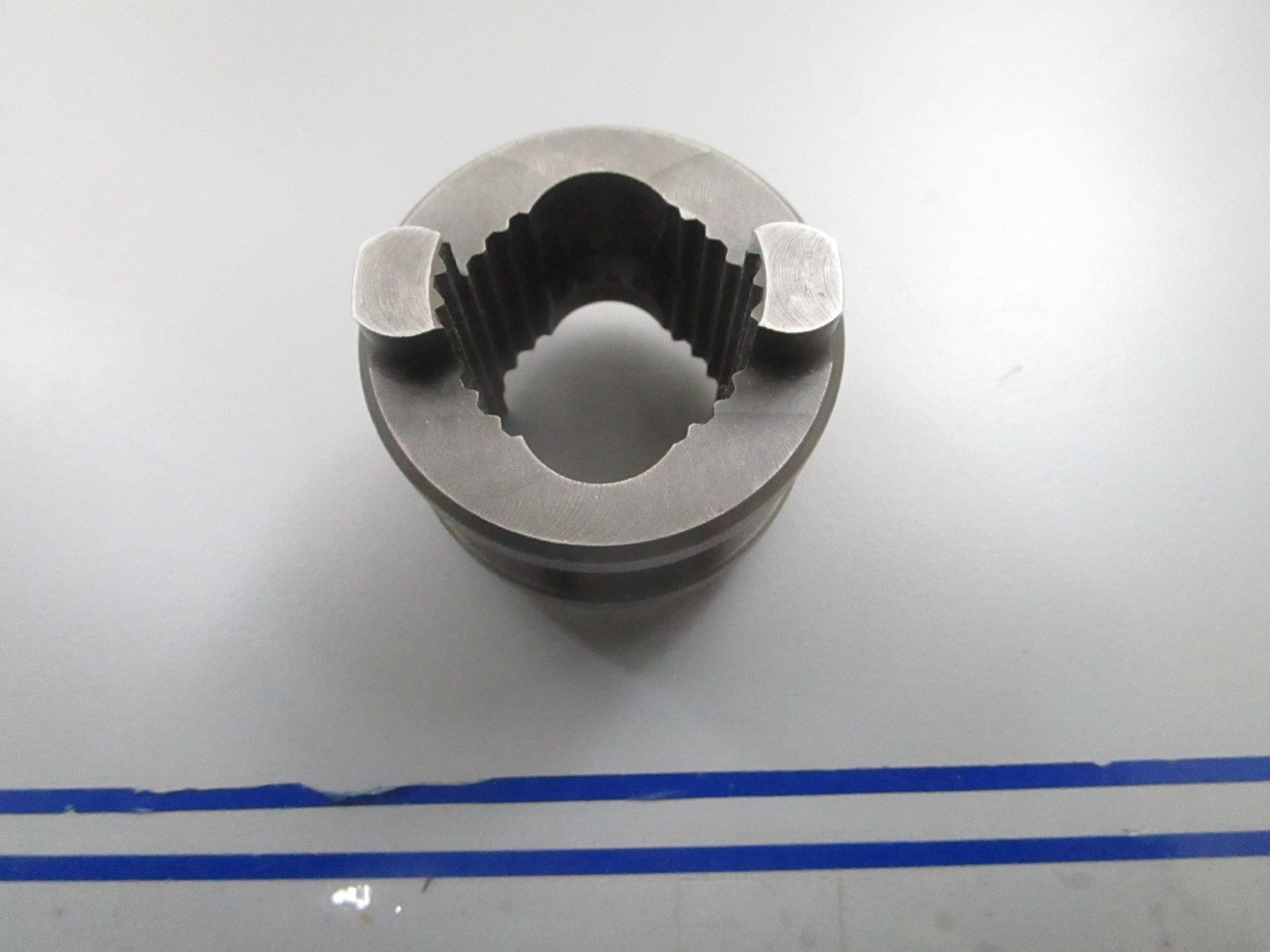 *NEW OEM* 0810 OMC Johnson Evinrude Clutch Dog 312054 0312054