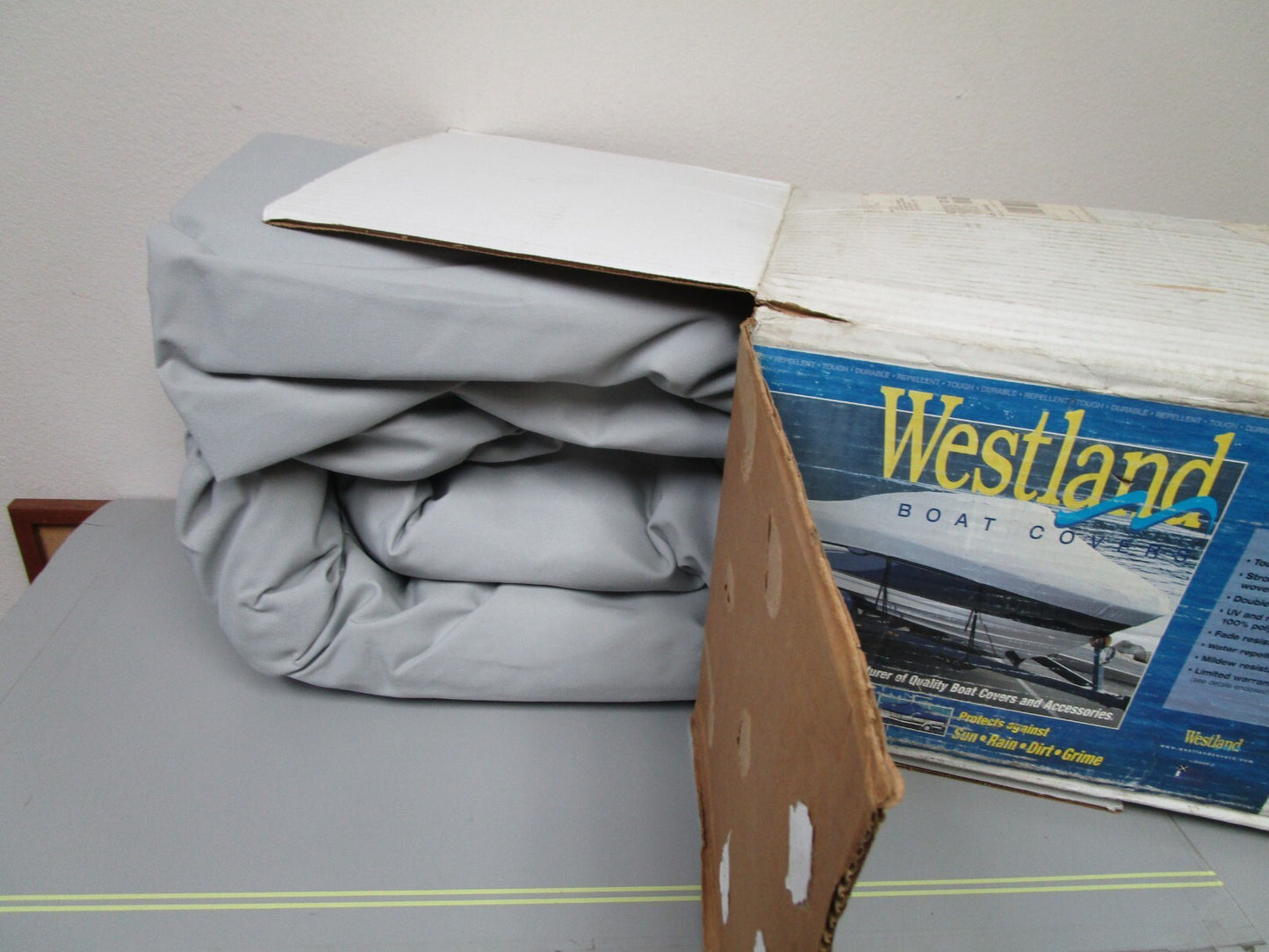 *NEW* 0720 Westland 23' Day Cruiser 22'6- 23'5 Centerline 96" Beam Cover C1023G