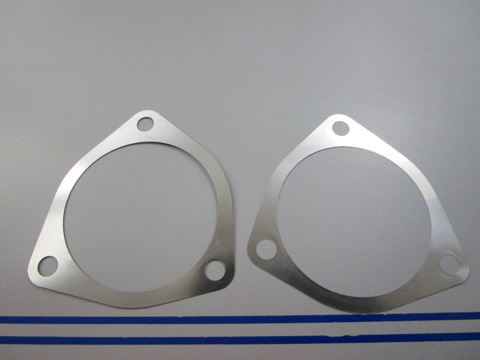 NEW OEM (LOT OF 2) 908423 0908423 OMC Johnson Evinrude Shim 0810
