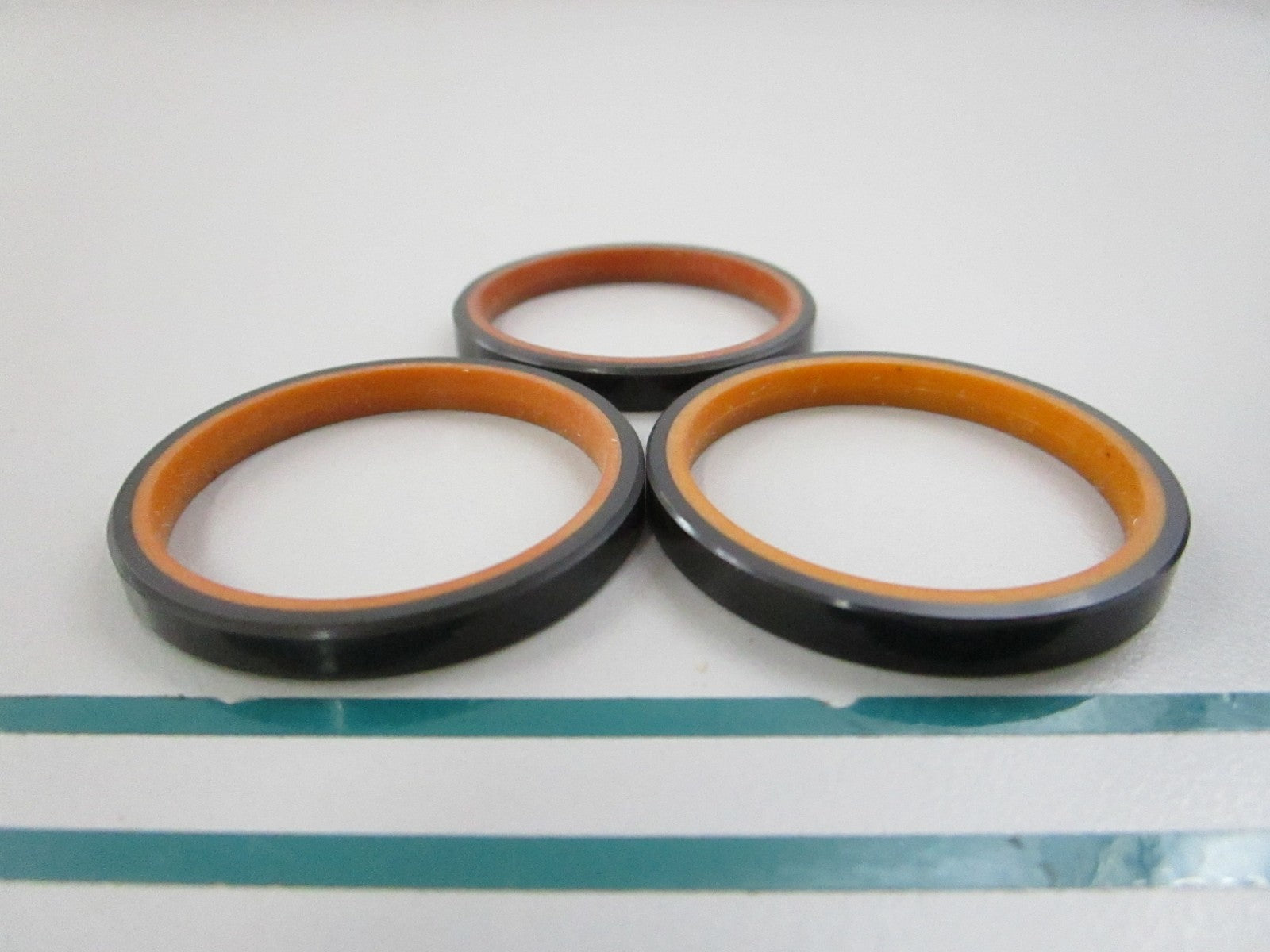 NEW OEM (LOT OF 3) 330809 0330809 OMC Johnson Evinrude Trim Rod Seal 0810