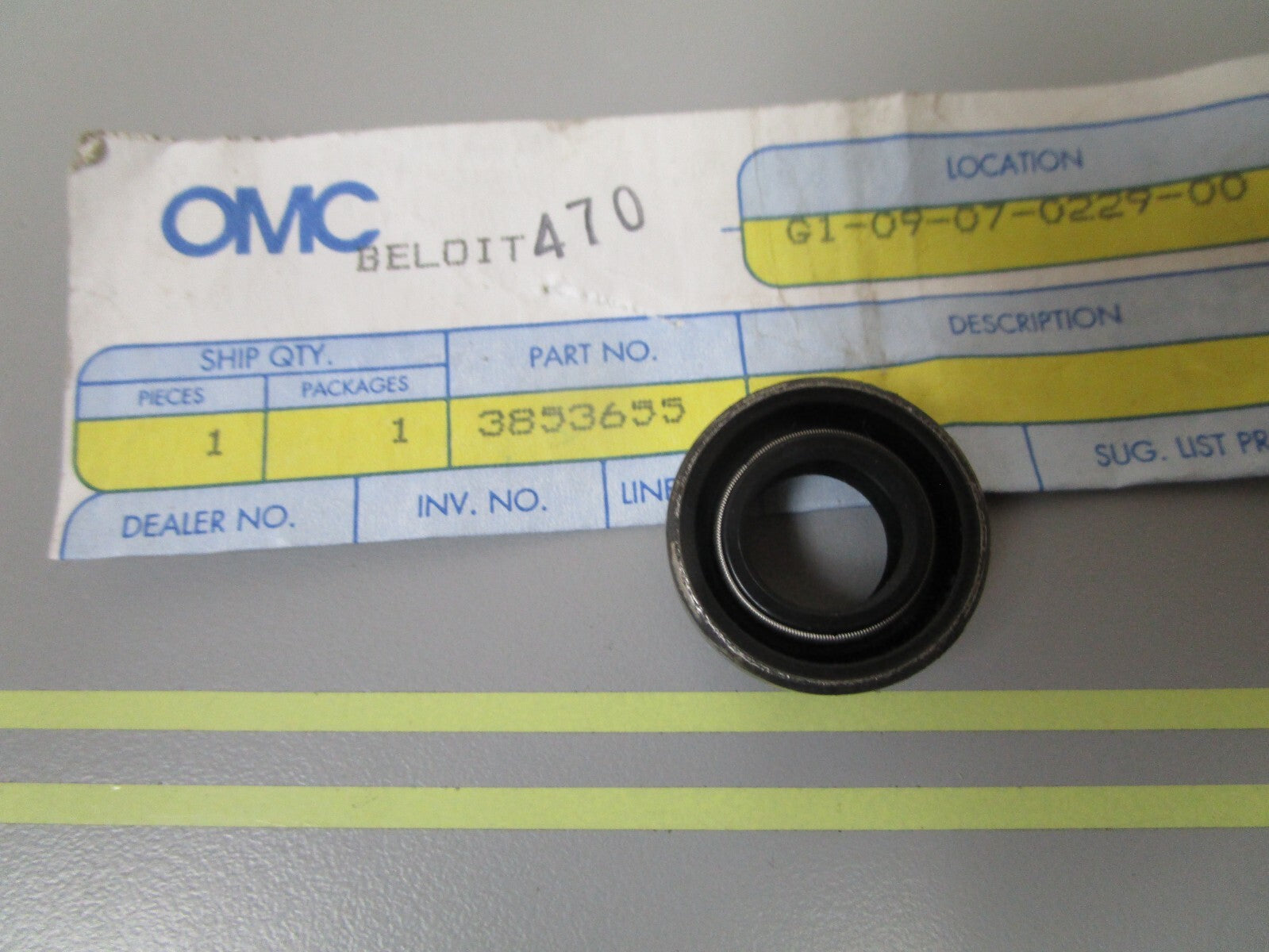 *NEW OEM* 0810 OMC Johnson Evinrude Seal 3853655