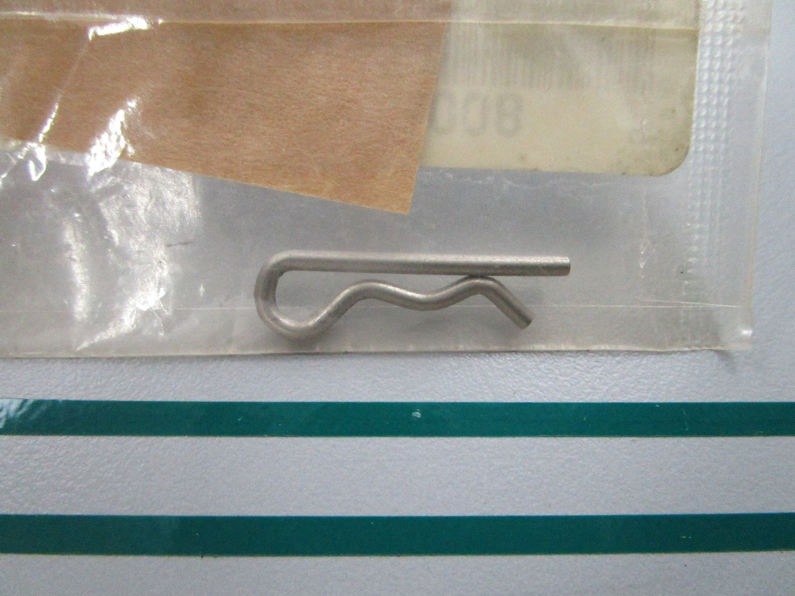 NEW OEM 90468-18008 Yamaha Clip 0810