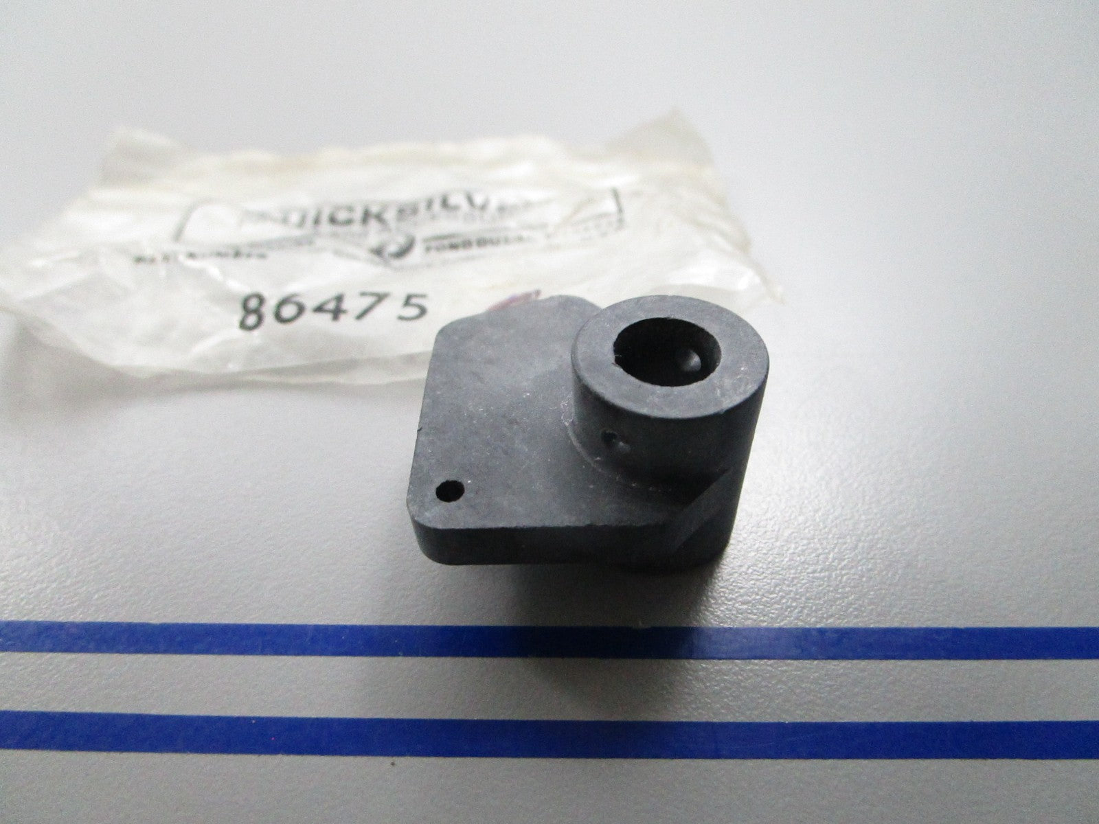 NEW OEM 86475 Mercury Quicksilver Coupling 0810