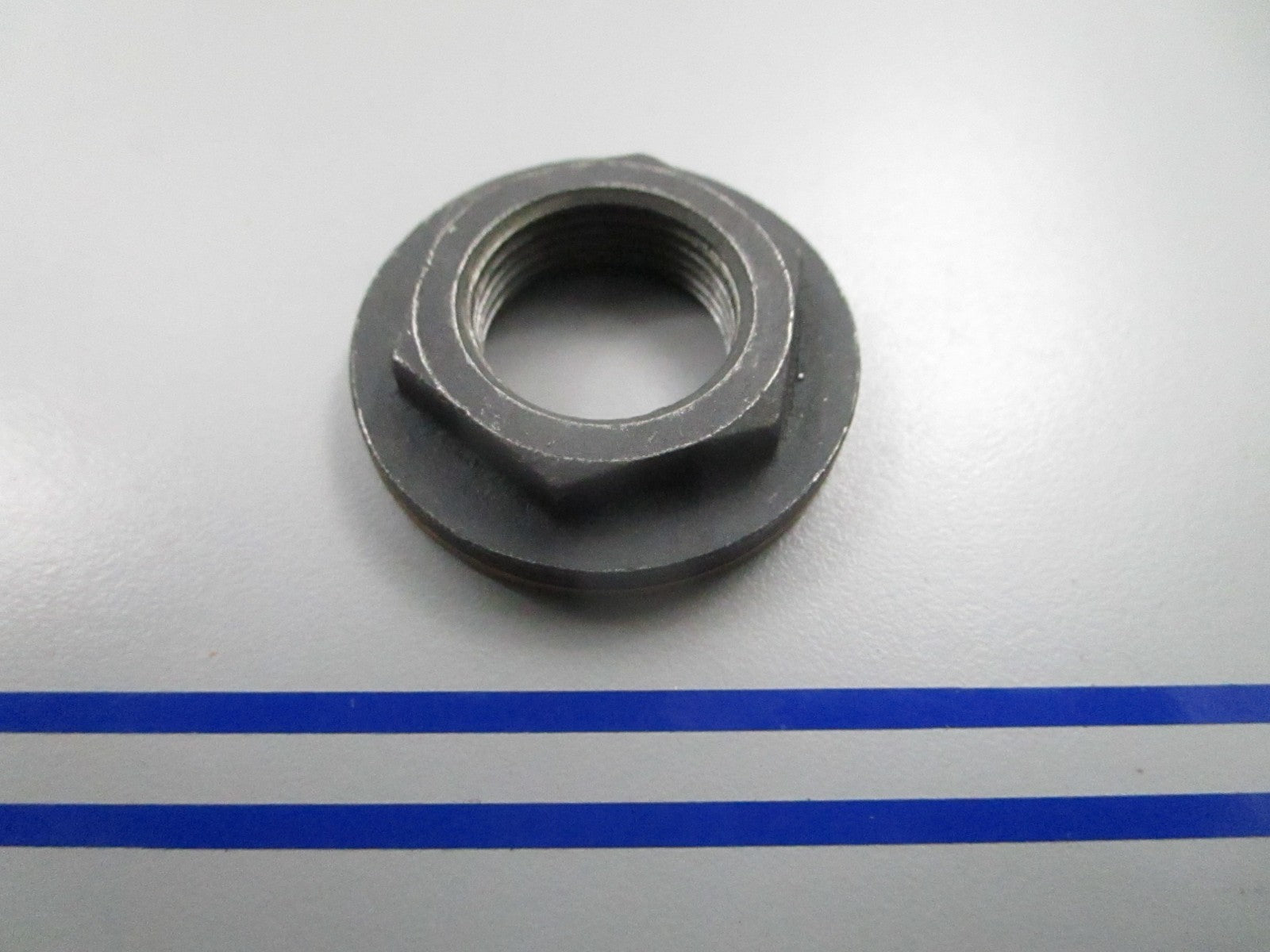 *NEW OEM* 0810 Volvo Penta Nut 839332