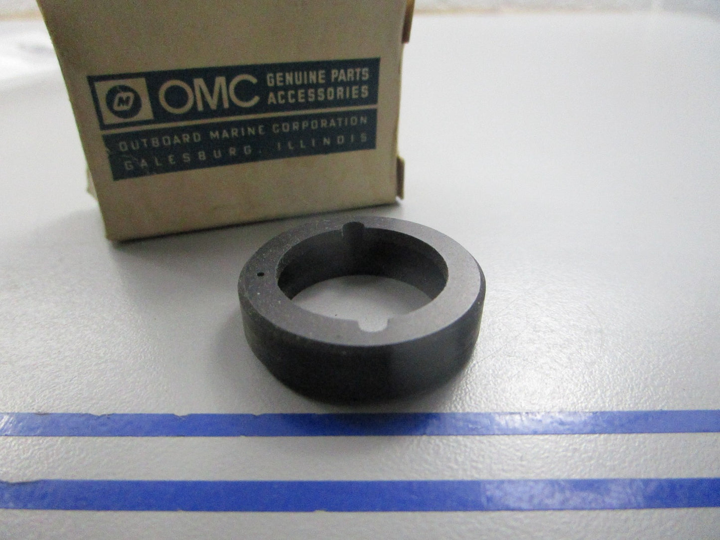 NEW OEM 302036 0302036 OMC Johnson Evinrude Seal 0810