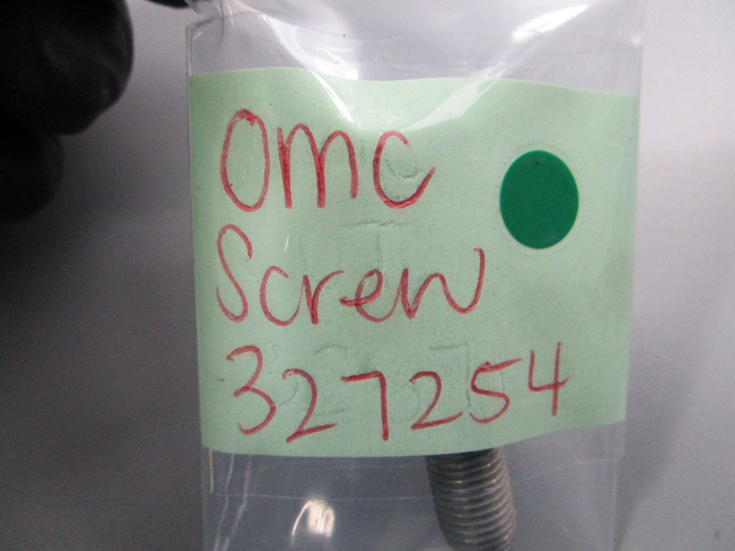 NEW OEM 327254 0327254 OMC Johnson Evinrude Screw 0810