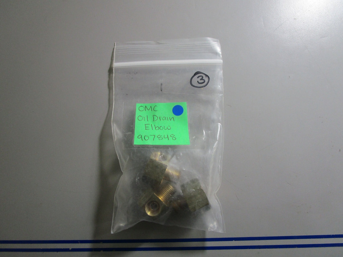 *NEW OEM* 0810 OMC Johnson Evinrude Oil Drain Elbow 907848 0907848