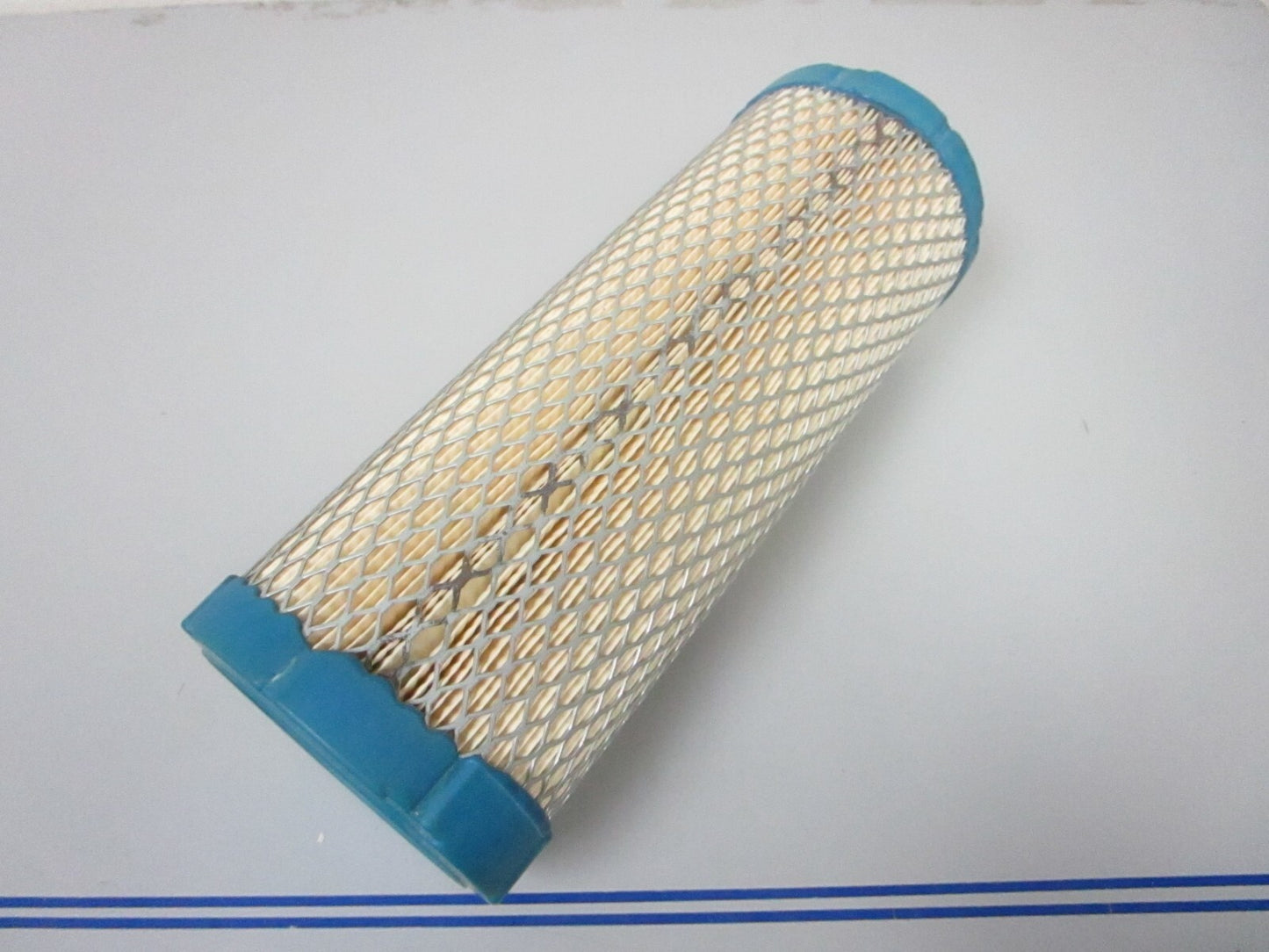 *NEW* 0810 Fleetguard Air Filter AF25553