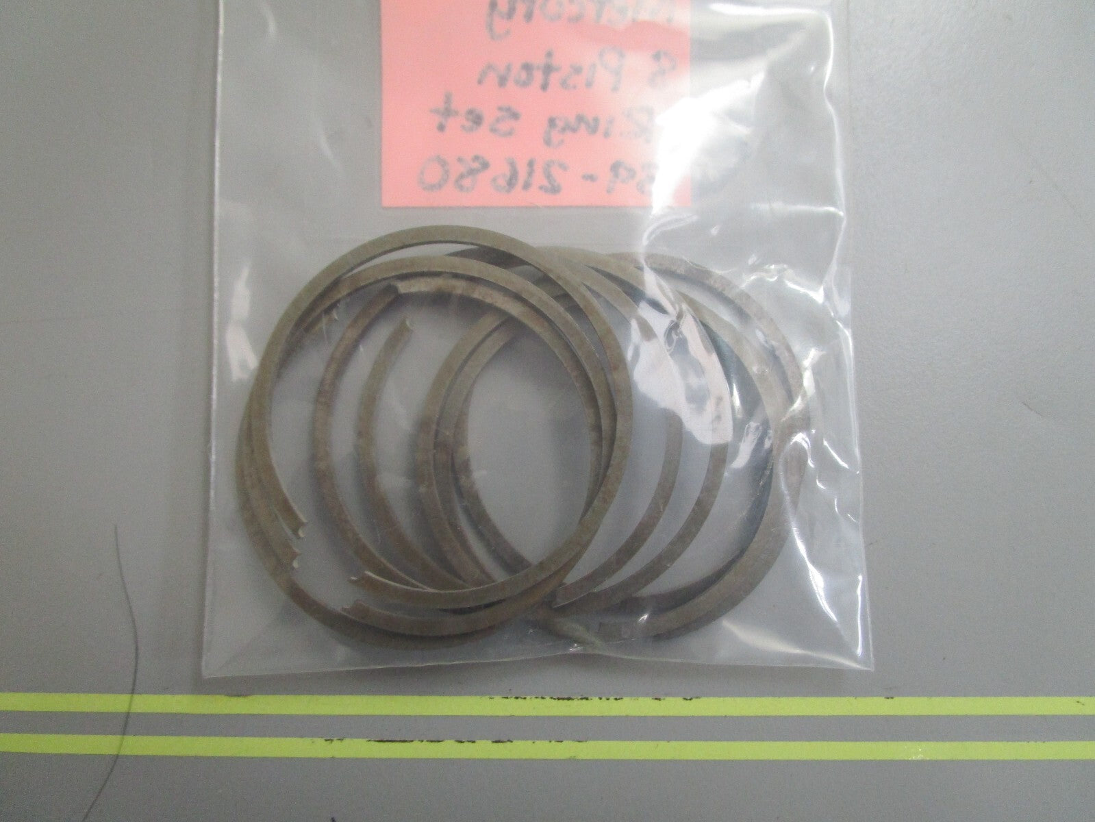 *NEW OEM* 0810 Mercury Quicksilver 8 Piston Ring Set 39-21680