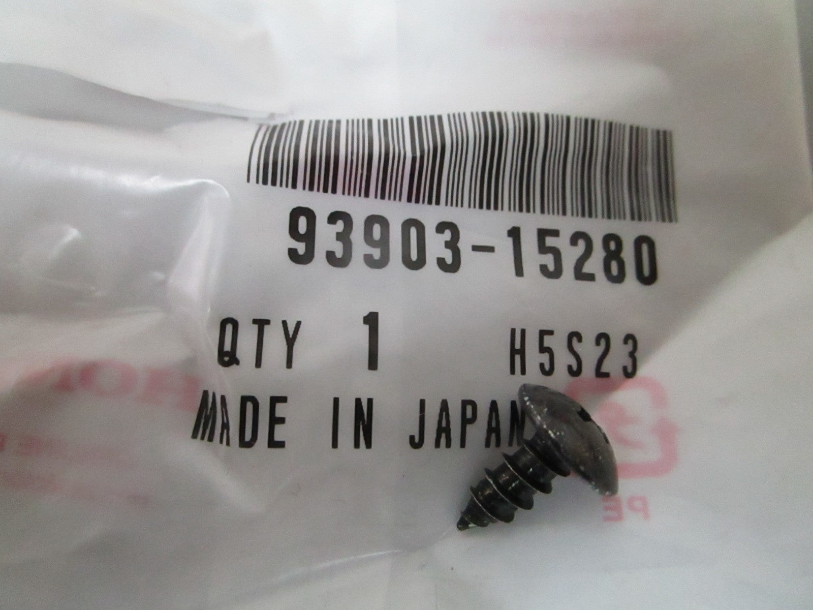NEW OEM 93903-15280 Honda Tappet Screw 0810