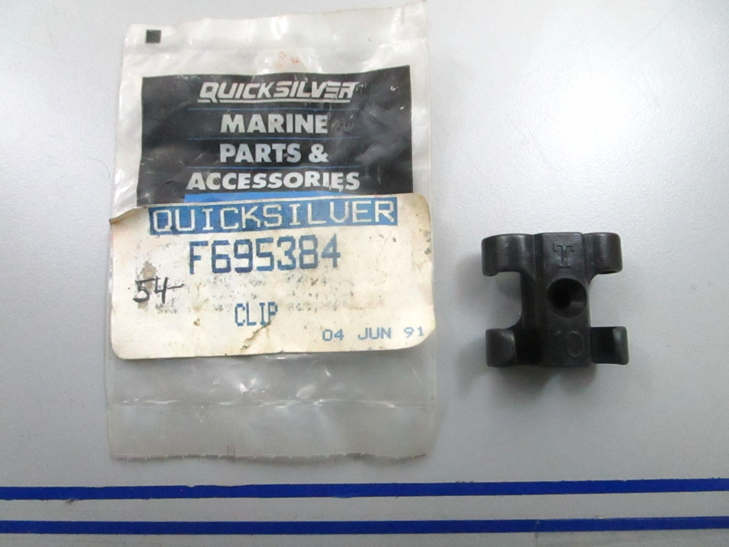 *NEW OEM* 0810 Mercury Quicksilver Clip 54-F695384
