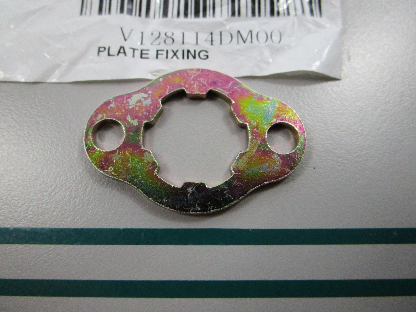 NEW OEM V128114DM00 Can-Am Fixing Plate 0820