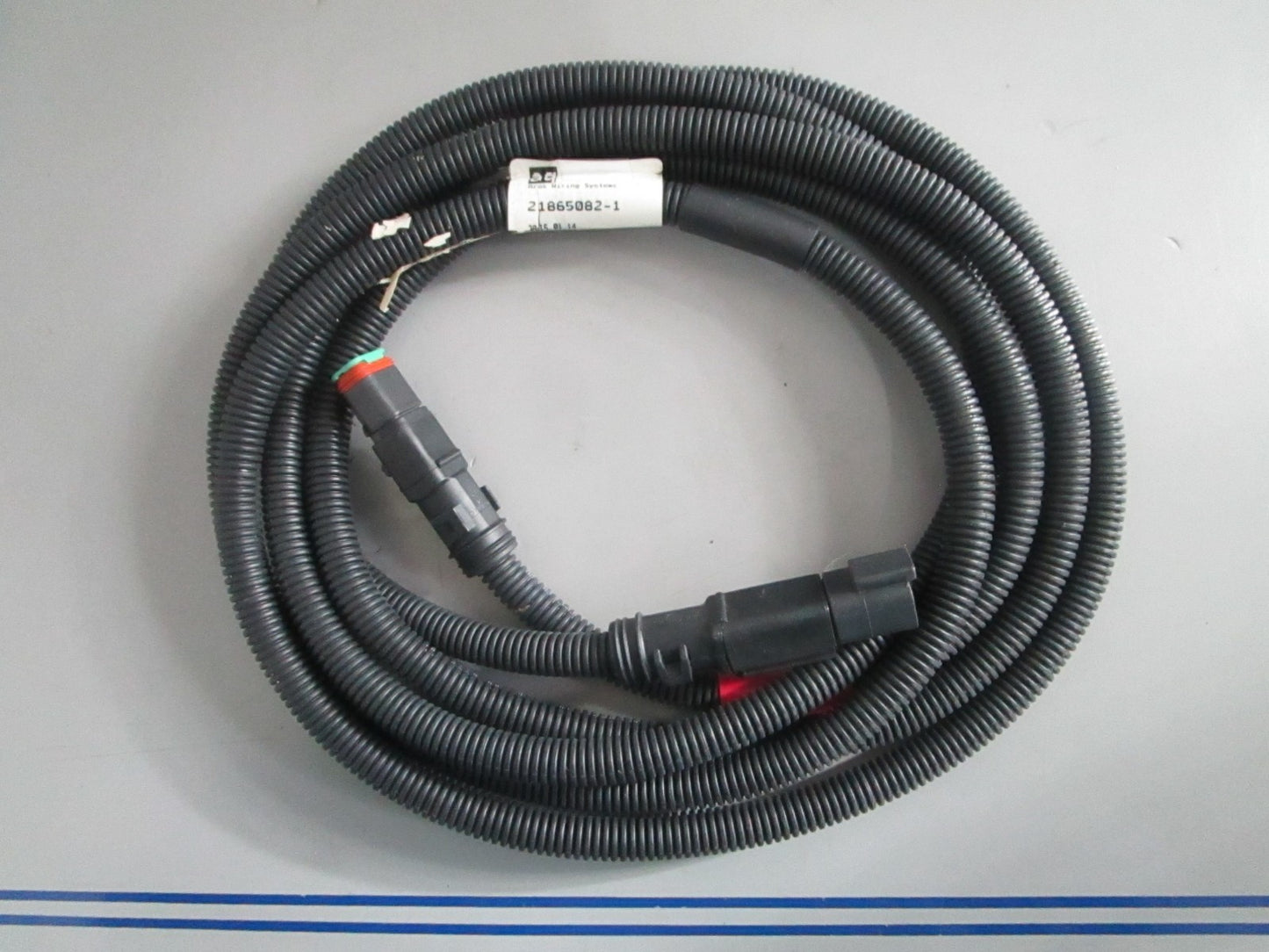 NEW OEM Volvo Penta 21865082 Cable 0820