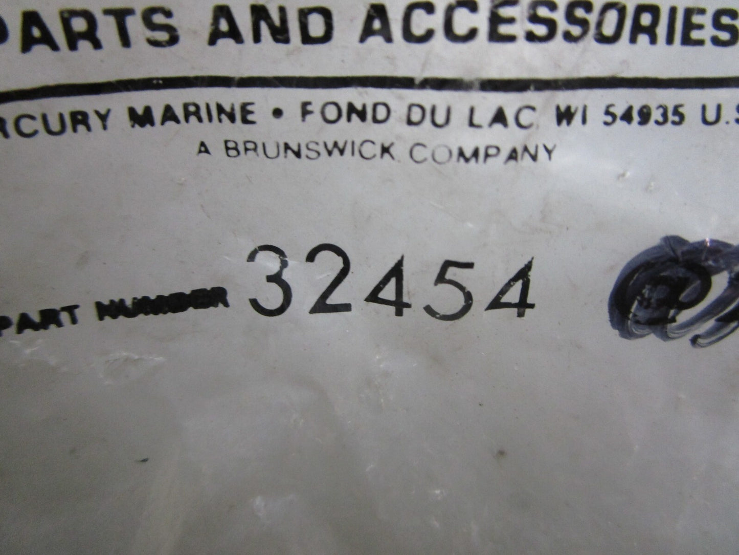 *NEW OEM* 0820 Mercury Quicksilver Adaptor 32454