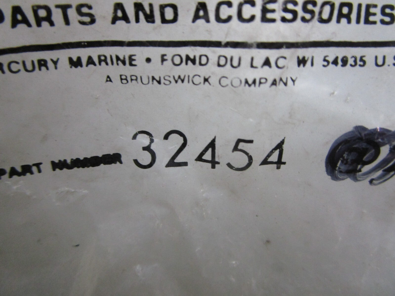 *NEW OEM* 0820 Mercury Quicksilver Adaptor 32454