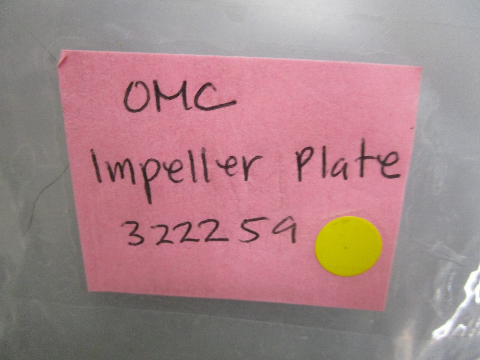 *NEW OEM* 0810 OMC Johnson Evinrude Impeller Plate 322259 0322259