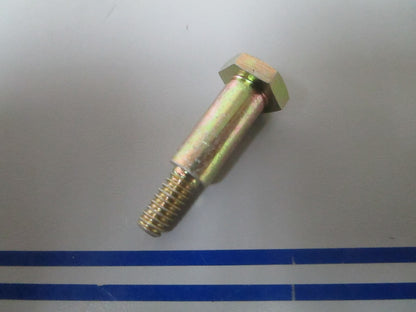 *NEW OEM* 0810 OMC Johnson Evinrude Screw 319415 0319415