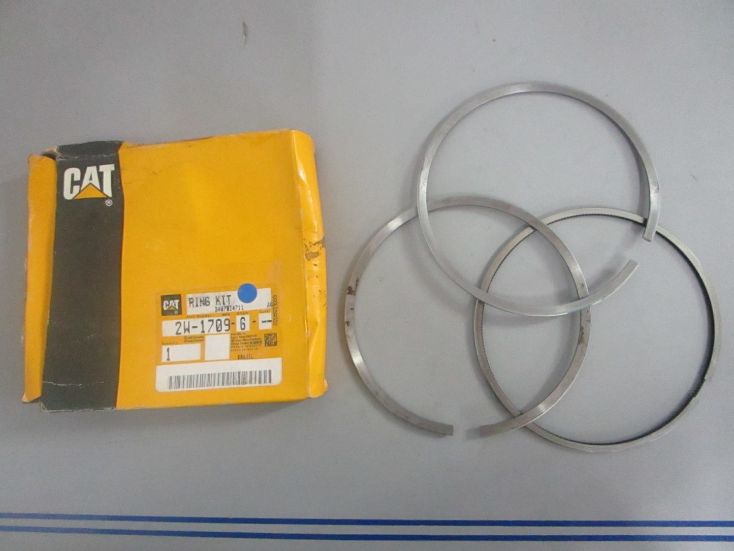 *NEW OEM* 0820 CAT Ring Kit 2W-1709