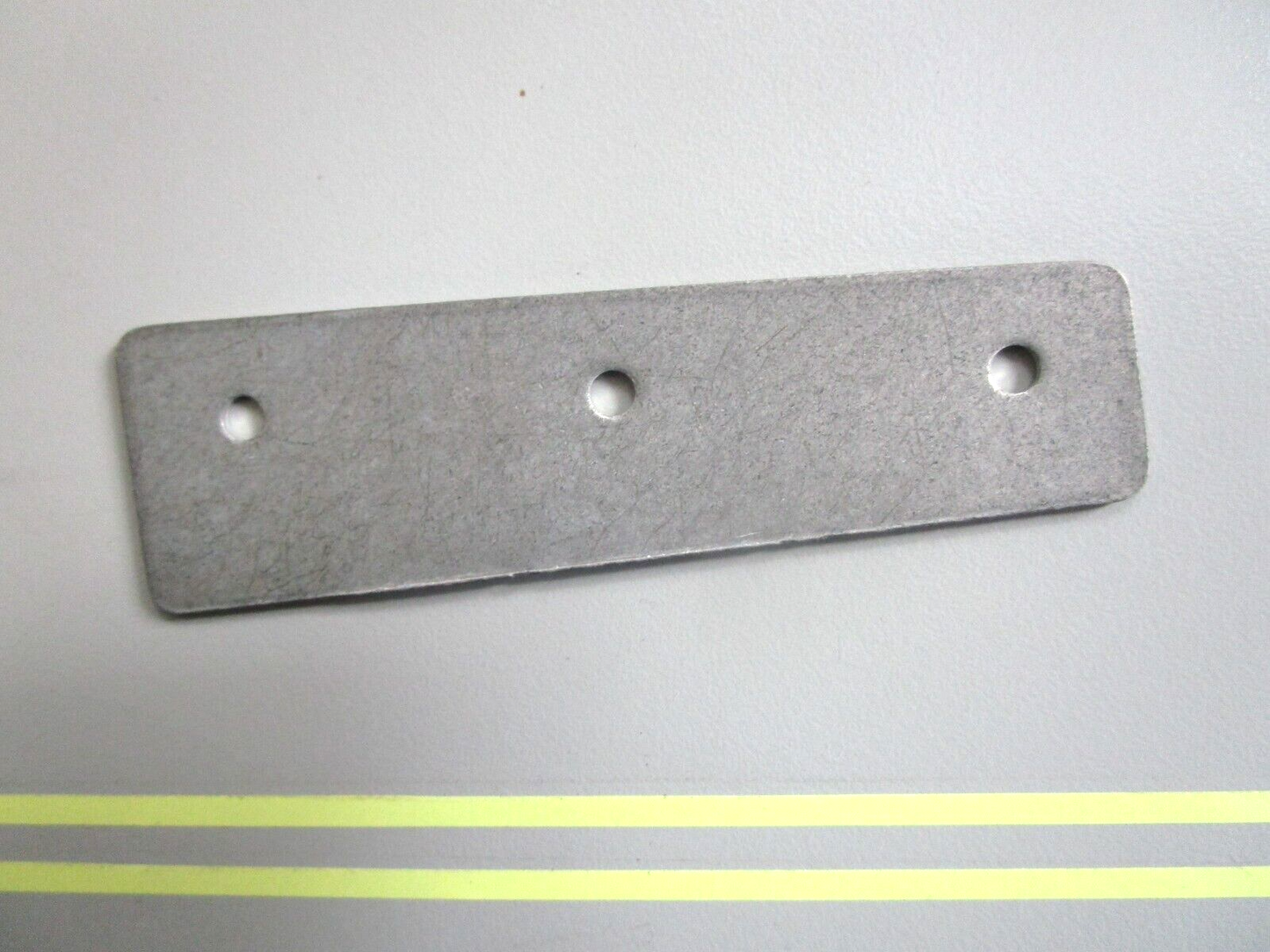 *NEW OEM* 0750 Volvo Penta ATTACHING PLATE 852643