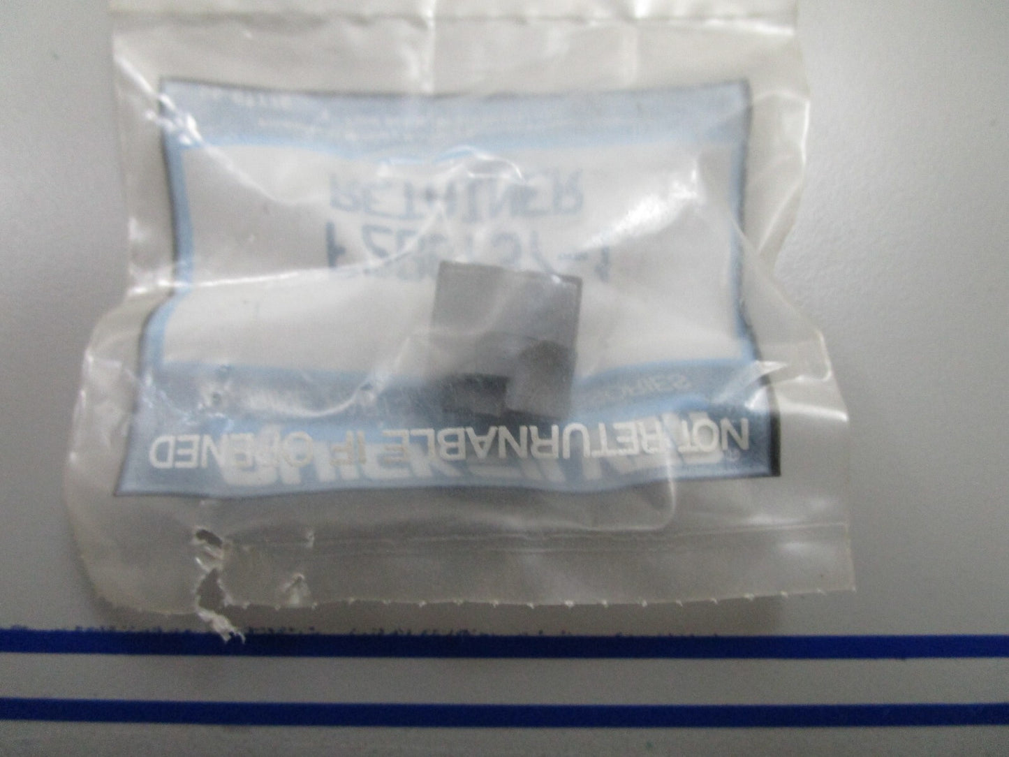 *NEW OEM* 0810 Mercury Quicksilver Retainer F286737-1