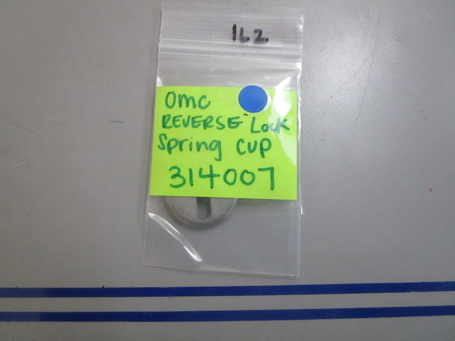*NEW OEM* (LOT OF 2) 0810 OMC Johnson Evinrude Lock Spring Cup 314007 0314007