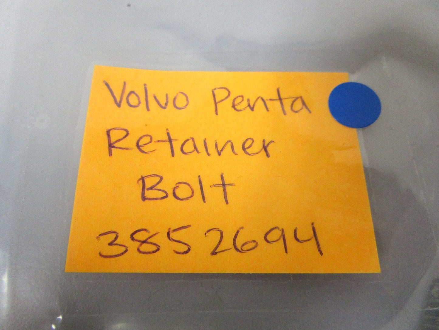 *NEW OEM* 0810 Volvo Penta Retainer Bolt 3852694