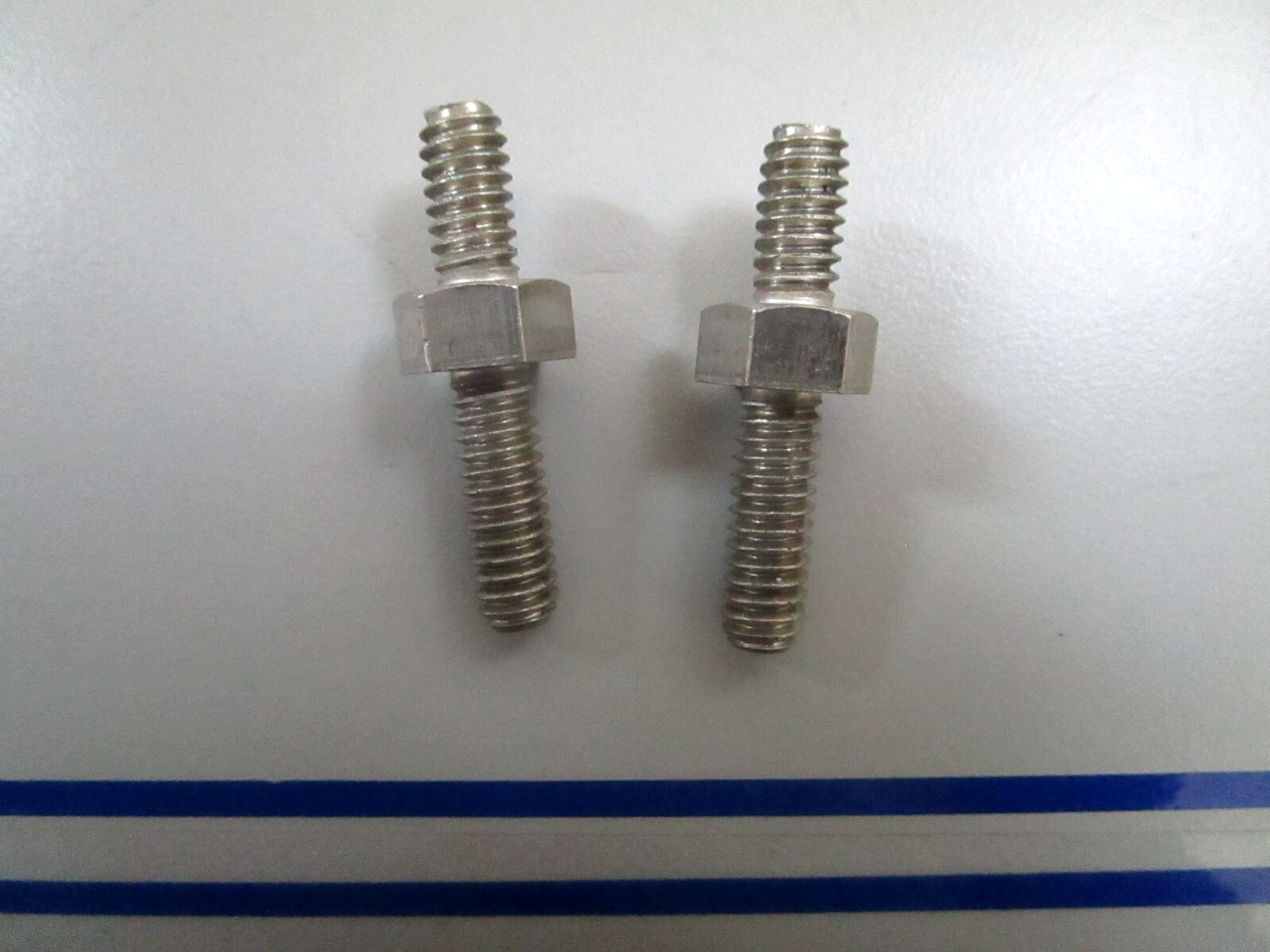 *NEW OEM* (LOT OF 2) 0780 OMC Johnson Evinrude Double End Bolt 331540 0331540