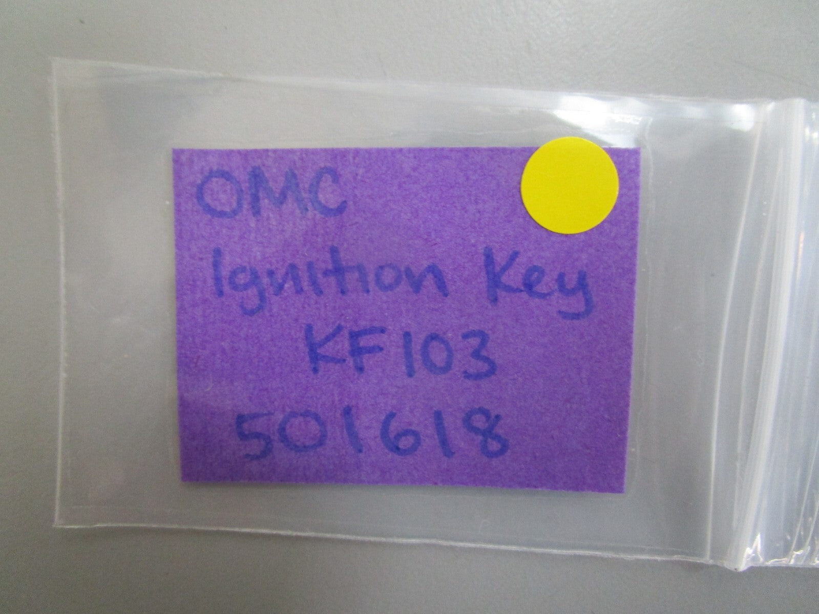 *NEW OEM* 0810 OMC Johnson Evinrude Ignition Key KF103 501618 0501618
